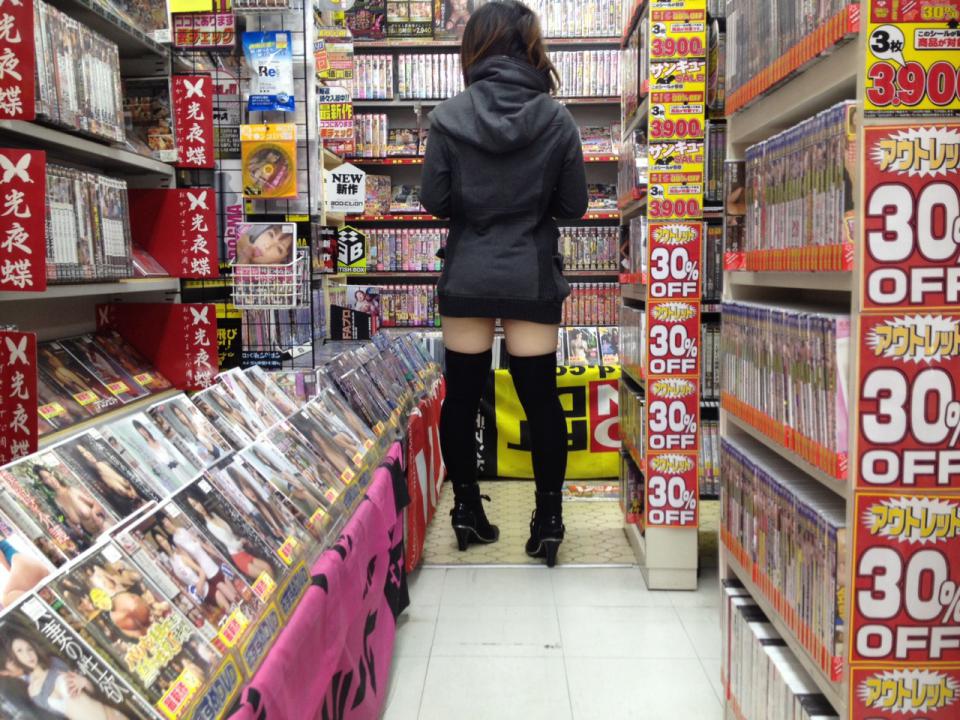 NowLoading...
